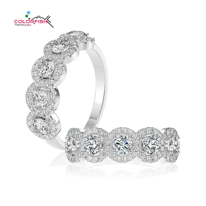 Кольцо обручальное круглое из серебра 4 2 мм с пятикаменным ореолом и имитацией