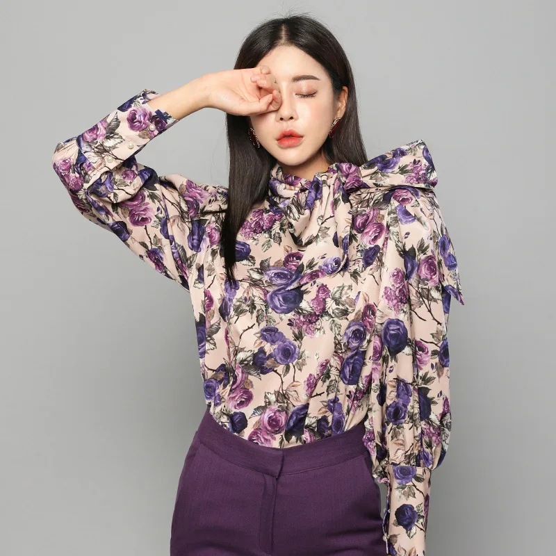 

outfit 2021 new temperament of restoring ancient ways is loose with bowknot show thin printed lantern sleeve shirt