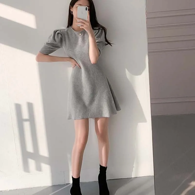 

2021 Korean Gentle Chic Sweet O Neck Short Sleeve Knitted Dresses Women Slim High Waist Loose Aline Puff Sleeve Vestido De Mujer