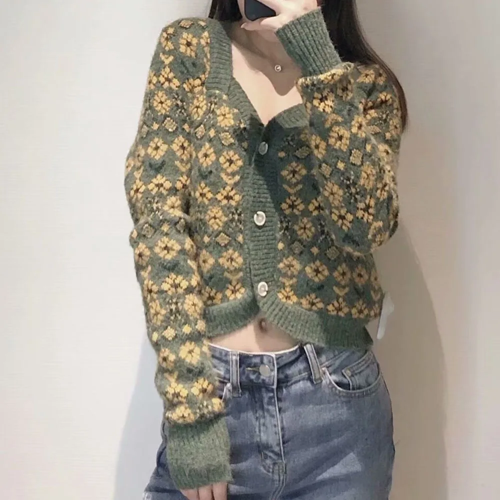

2021 spring and autumn square collar button small daisy jacquard long-sleeved small fragrant short knitted top women