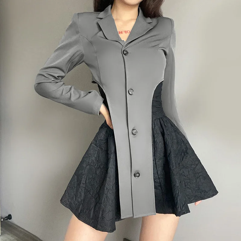 

Женский блейзер с отложным воротником и длинным рукавом