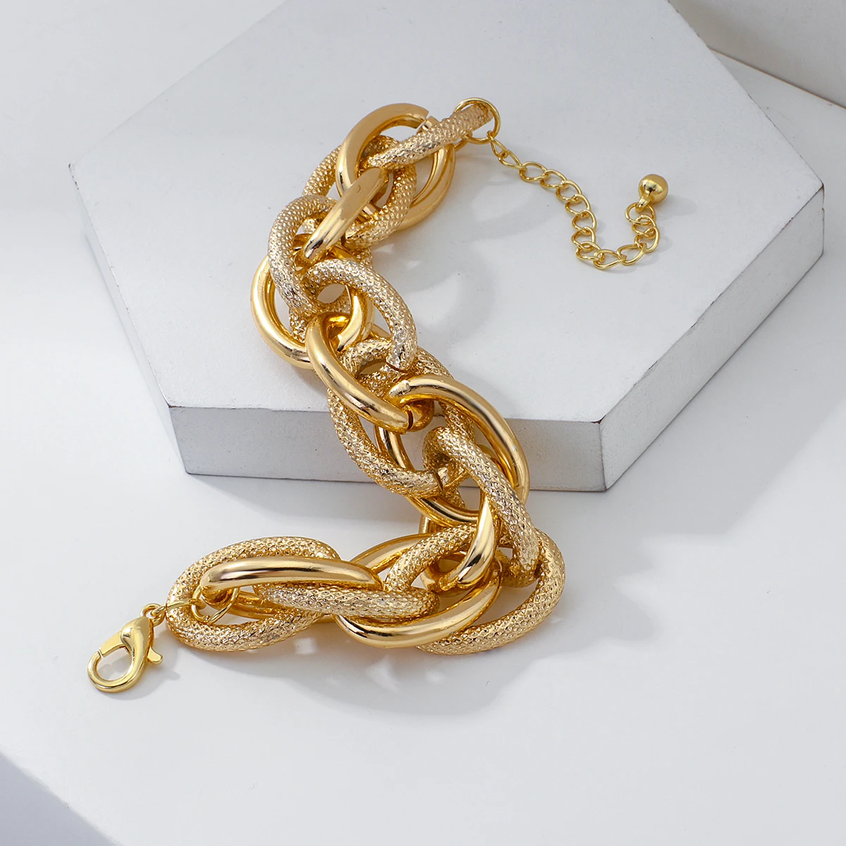 

Flashbuy New Design Chunky Cuban Thick Twisted Heavy Alloy Metal Chain Bracelets for Women Male Statement Fashion Jewelry