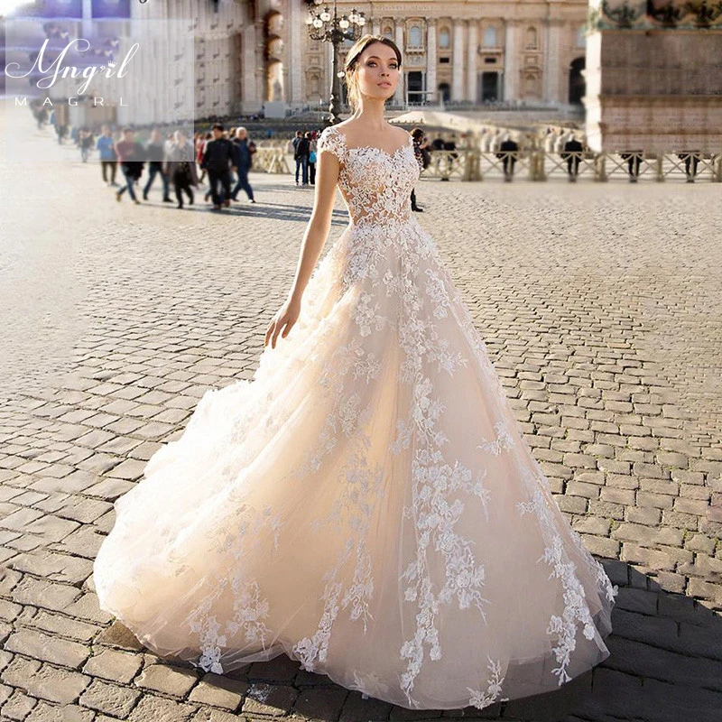 

MNGRL Luxury Retro Sleeveless White Lace Wedding Gown 3D Flower Plus Size Bridal Dresses Fluffy Skirt Wedding Dress