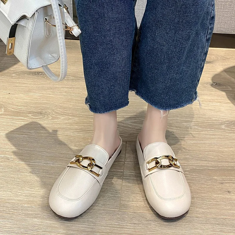 

Mules For Women 2021 Flat Shoes Female Slippers Casual Loafers Rivet Pantofle Slides Cover Toe Luxury Soft New Metal Decoration