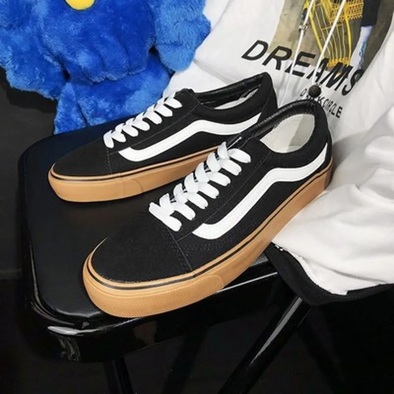 

Men Canvas Sneakers Lovers Classics Shoes Low-Top Casual Women Student Youth Walking Flats Slip Shoes Zapatillas Hombre