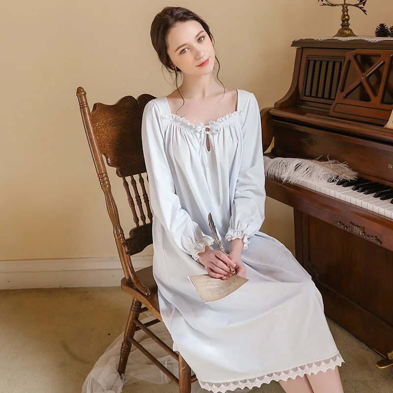 Женская ночная рубашка с длинным рукавом белая винтажная из хлопка в стиле