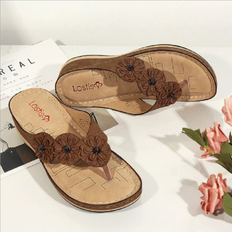 

Flower Sandals High Quality Retro Fashion Slippers Non-slip All-match 2020 New Beach Slippers Woman Comfortable Simple Slipper