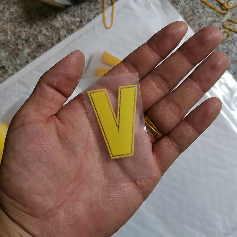 5cm-V 5 см желтый цвет буквы A-Z термонаклейки название Спортивная тканевая наклейка Горячая теплопередача DIY термоклейкие для одежды сумка обувь - Цвет: 5cm-V