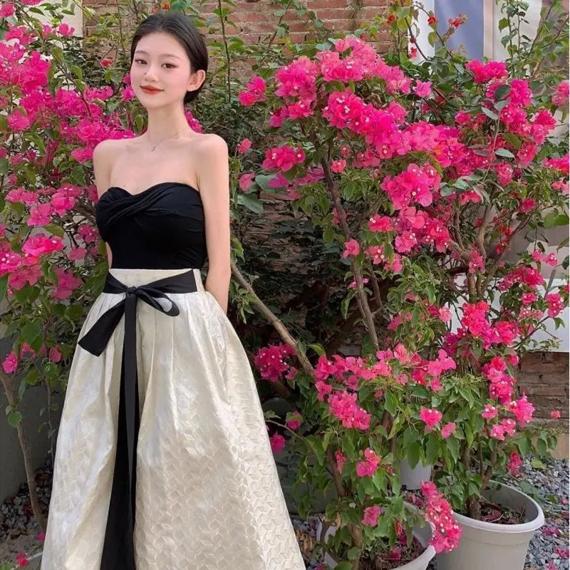 

Женский костюм с юбкой и топом без бретелек, комплект из двух предметов с открытыми плечами и юбкой с высокой талией, лето 2021