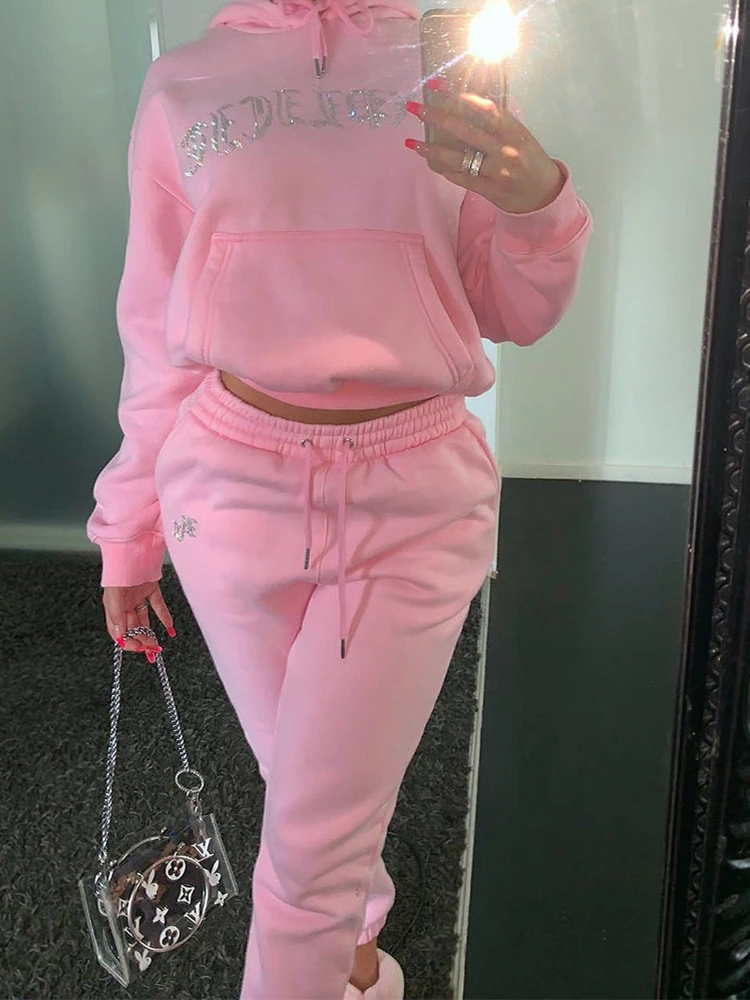 Juicy Gossip: Tracksuit Redux  Juicy couture track suit, Juicy