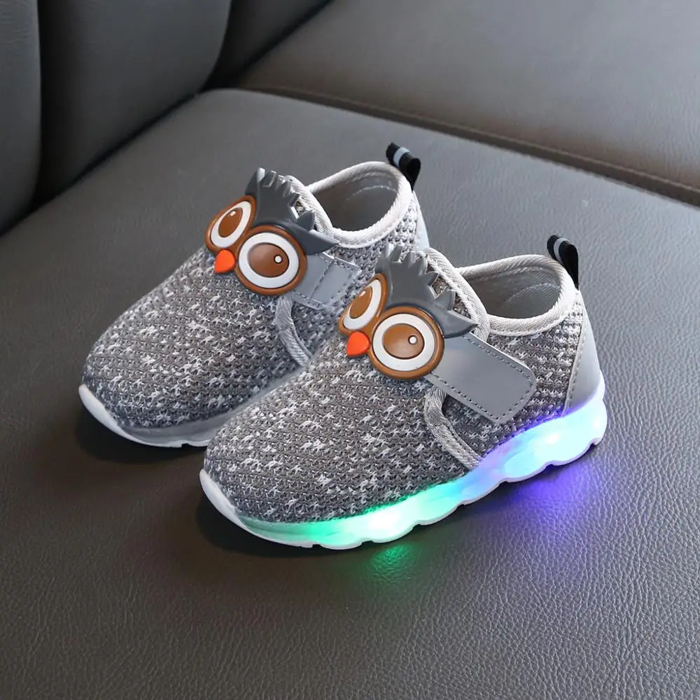 Детские кроссовки со светодиодной подсветкой спортивная обувь с освещением