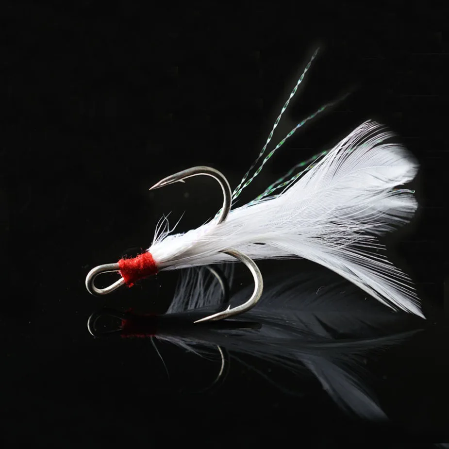 TOMA 10 шт. тройные Крючки с перьями рыболовные крючки из высокоуглеродистой стали