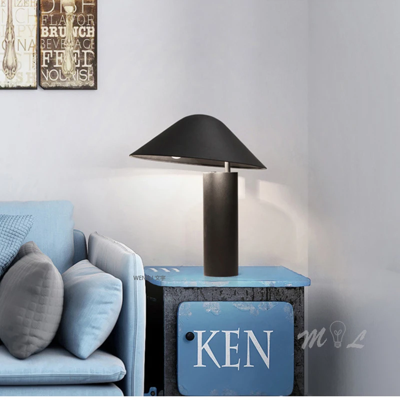 Iron Mushroom Beside Lamp Led Table Lamp Home Deco Modern Art Lamp Table Light Study Living Room Bedroom Reading Lamp Art Deco