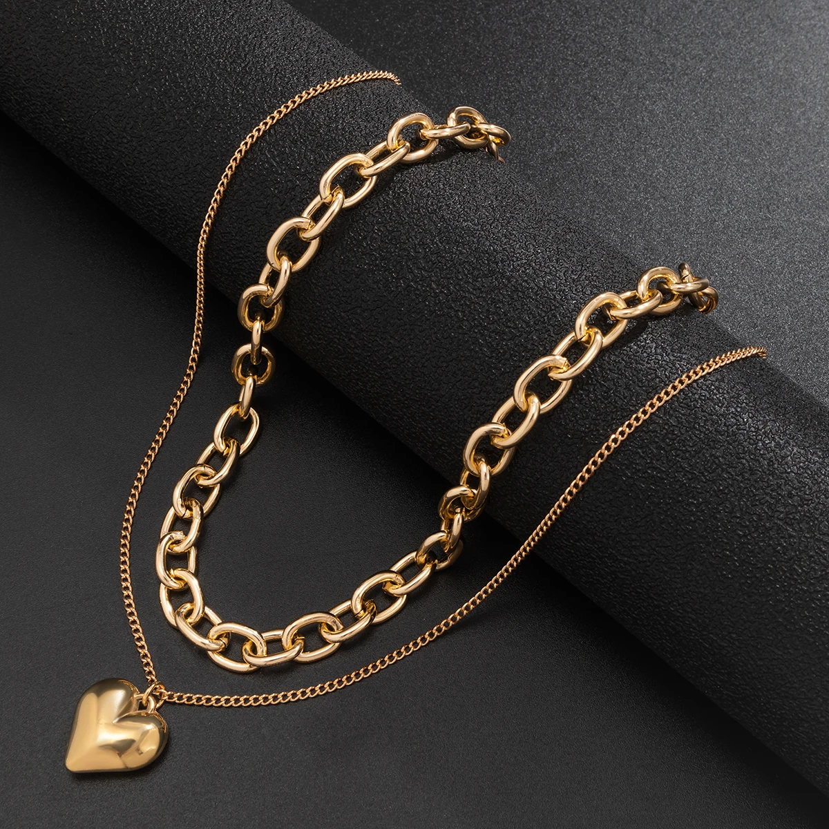 

KunJoe Vintage Fashion Heart Pendant Necklace for Women Steampunk Charm Gold Color Link Chain Necklace Men Jewelry Gifts Collar