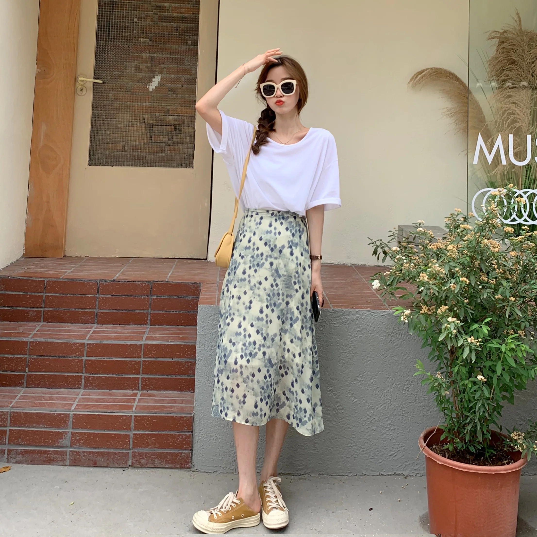 

Uulutonica 2021 New Summer Women Lady Girl Elegant Fashion Dot A-line Tie Dye Mid-calf Empire Skirt