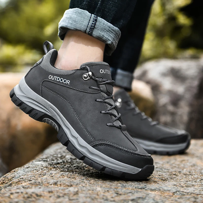 2021 Wading Shoes Men's Non-Slip Hiking Climbing Water Sports Shoes Beach Barefoot Surfing Shoes Outdoor River Upstream Shoe Man