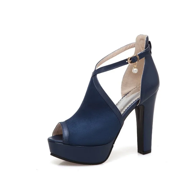 Женские босоножки на очень высоком каблуке с пряжкой открытым носком толстом