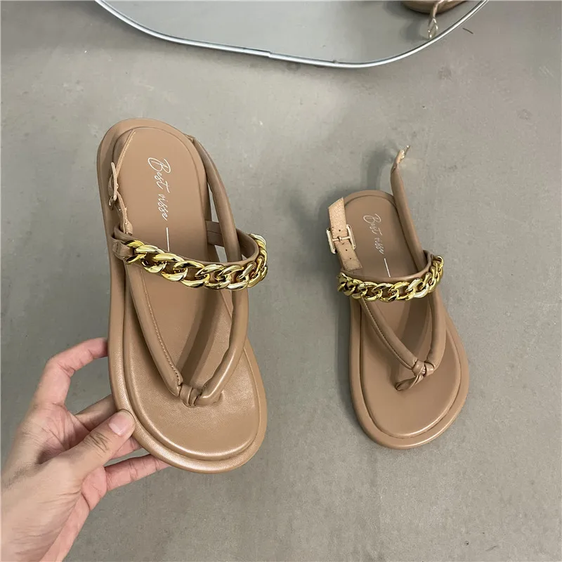 

Women Shoes 2021New Flip-flops Flat-bottomed Soft Bottom Metal Chain Buckle Roman Sandals Female Outer Wear Sandals Women Shoes