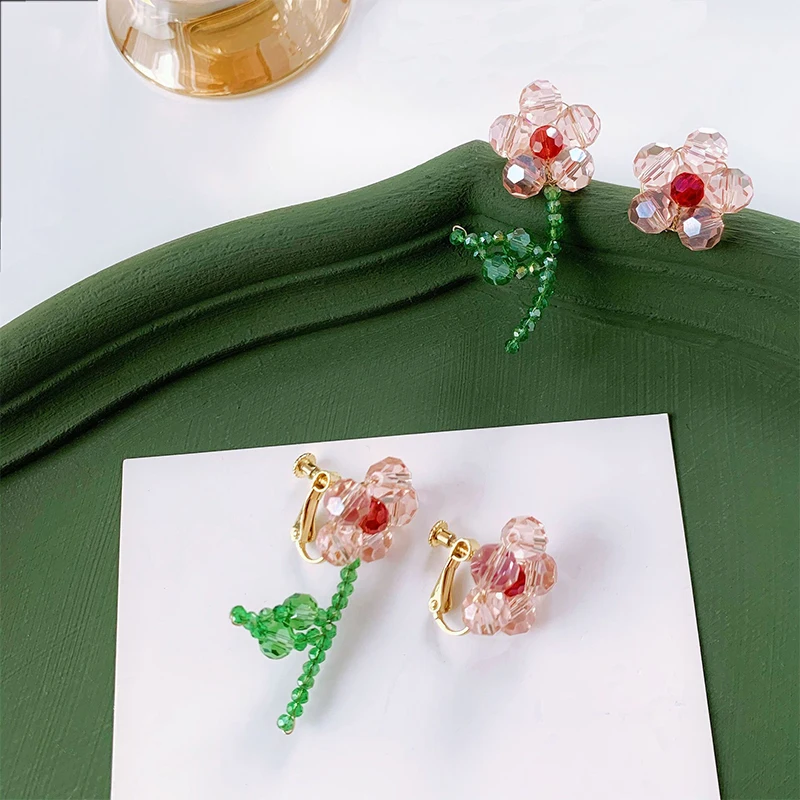 

Summer S925 Asymmetric Bead Earrings Hand-woven Beaded Flower Earrings Red Flower Green Leaf Ear Clip For Women Jewelry
