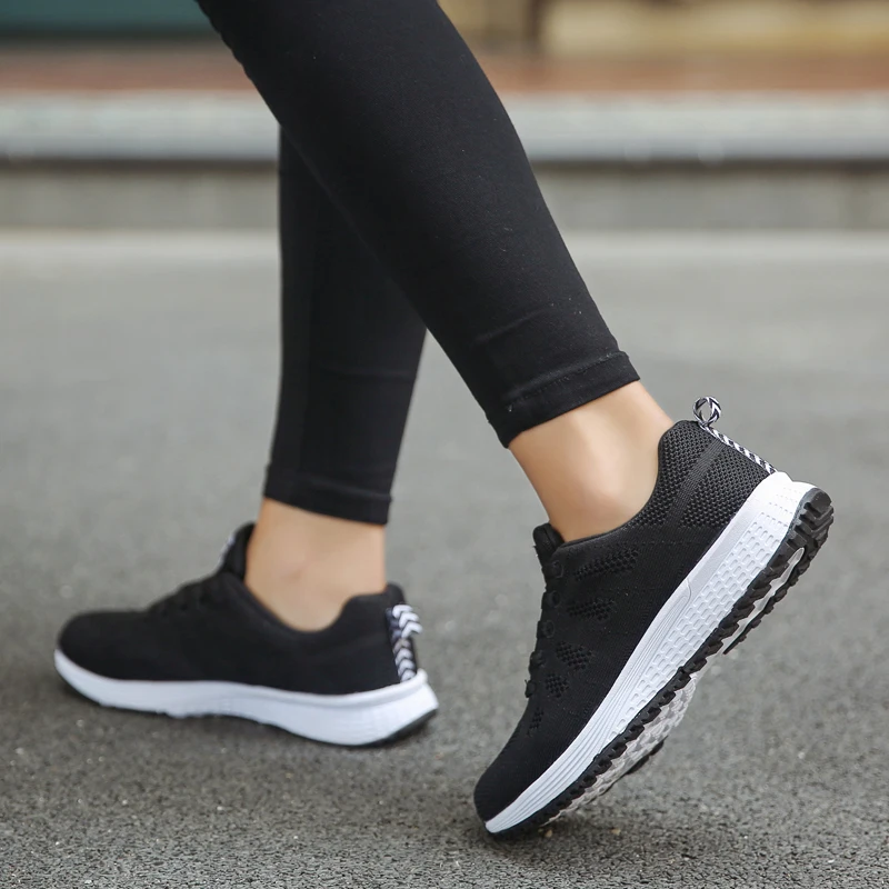 

Couple Sports Sneakers 2021 Fashion Casual Shoes Men's Women's Comfortable Breathable Footwear Size 35-44 Outdoor Running Shoe