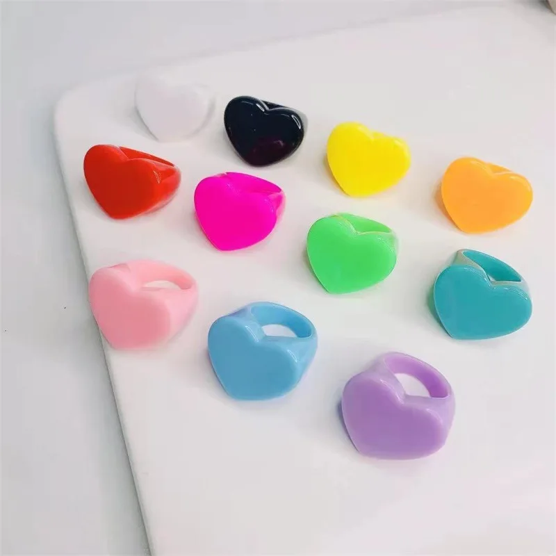 New Sweet Charm Colorful Resin Heart Resin Acrylic Finger Rings For Women Girls Simple Summer party Jewelry Gifts