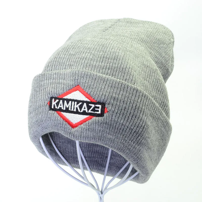 Kamikaze вязаная шапка Eminem последний альбом шапки KAMIKAZE вышивка бини зимняя теплая Skullies& лыжные шапочки эластичная вязаная шапка - Цвет: Серый