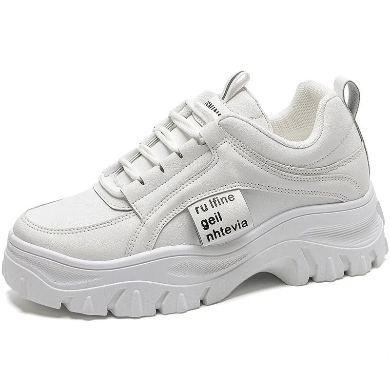 Женские кроссовки на массивной вулканизированной подошве платформе