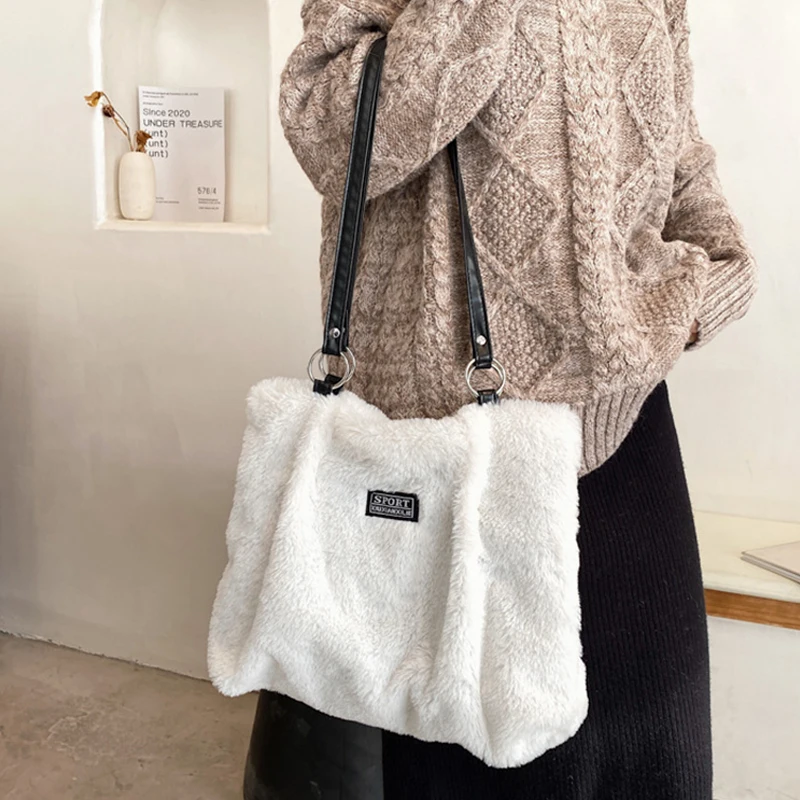 

High Quality Soft Plush Big Women Shoulder Bags Faux Fur Large Capacity Totes Bags for Women Winter Furry Shopper Ladies Handbag