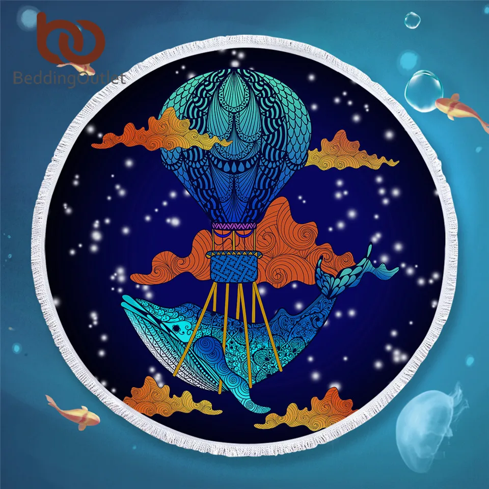 Круглое пляжное полотенце BeddingOutlet с голубыми китами мультяшное летнее из