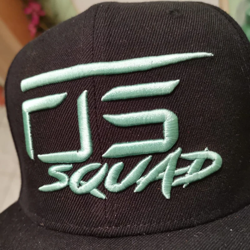Оптовая продажа 50 шт высокое качество вышивка логотипа плоские поля snapback Кепка