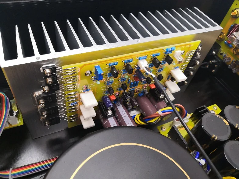 E-560 встроенный усилитель HIFI усилитель HI-END усилитель домашний усилитель класса A 30 Вт класс AB 450 Вт+ 450 Вт
