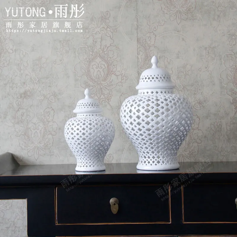 

Simple modern hollow-out general can simple style creative hollow-out general can household creative ceramic furnishing pieces