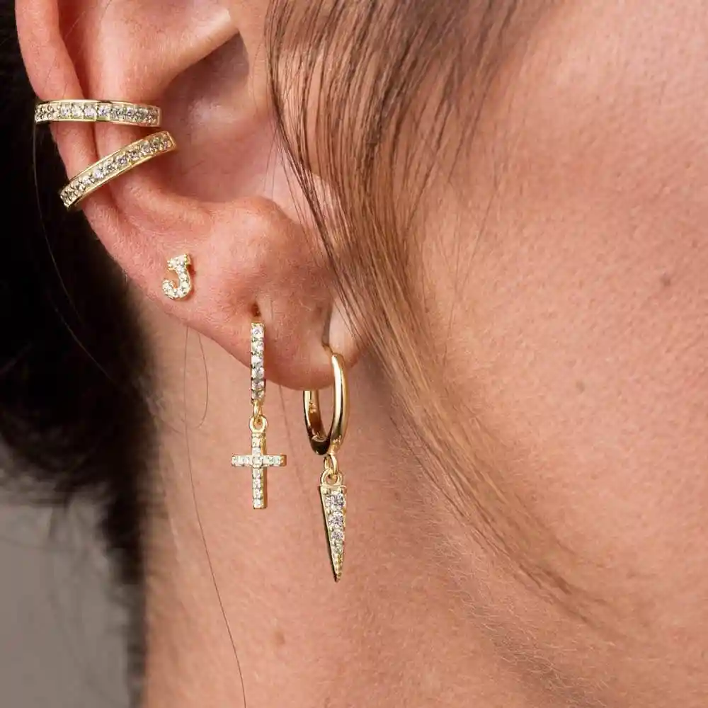 Минималистичные серьги-кольца с блестками и фианитами серебряные небольшие для