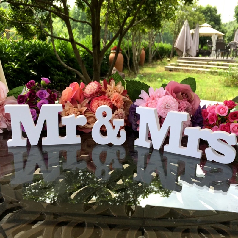 

Wedding Decoration Mr & Mrs White Wooden Letters Sign For Sweetheart Table Decor Dropshipping