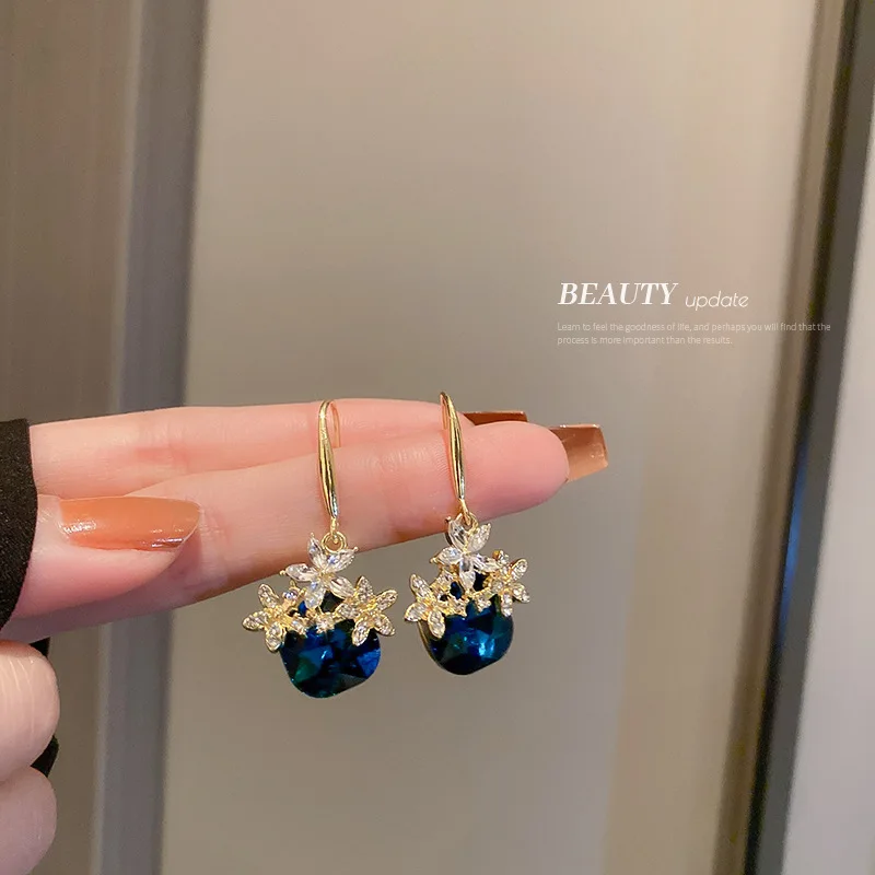 

Trendy Blue Rhinestone Flower Pendant Earrings bright bride wedding jewelry elegant female Pendant Earrings exquisite gifts
