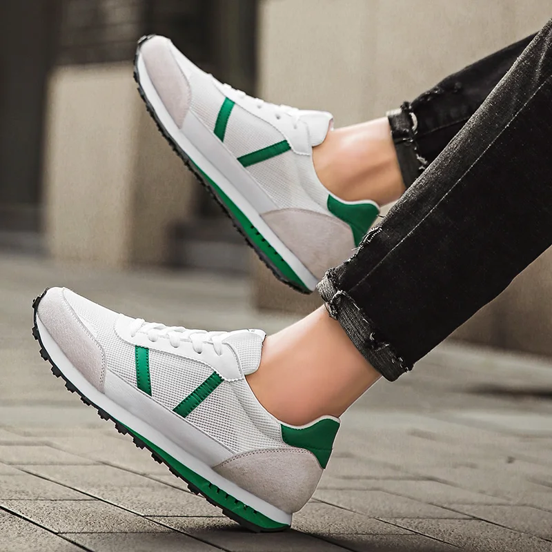 

New Explosion Models Men's Running Shoes Breathable Sports Running Shoes Pig Eight Leather Mesh Shoes Cushioning Men Sneakers