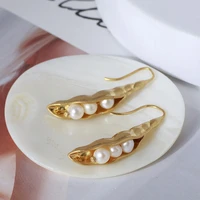 european and american jewelry retro matte gold color inlaid with freshwater pearl pod earrings