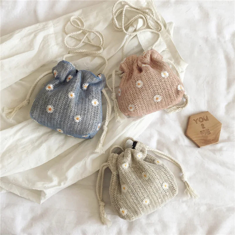 

Mini Straw Bag Sweet Little Daisy Messenger Bag New Fashion Lace Bucket Small Shoulder Bag Woven Bag Coin Purse Beach Travel Bag