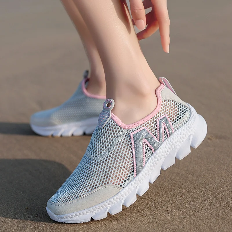 

Men's hollow sole outdoor couple wading shoes beach shoes ladies casual shoes
