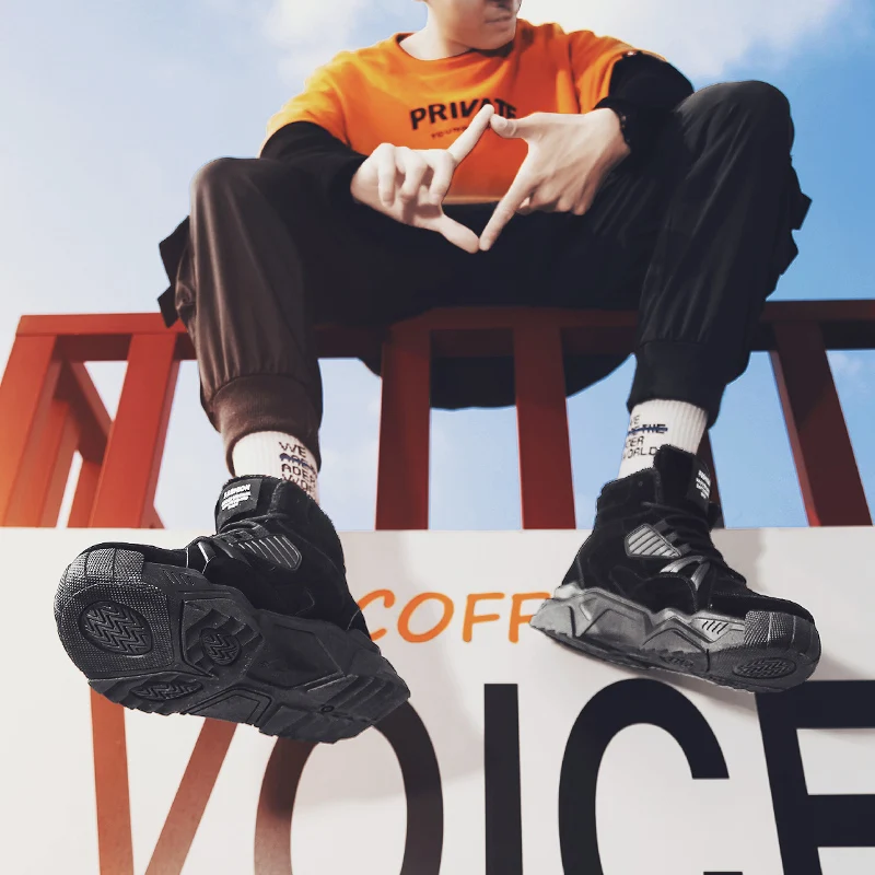 2019 Winter Men Boots Vintage Sneakers Breathable Casual Shoes Comfortable Fashion Adult Waterproof ankle |