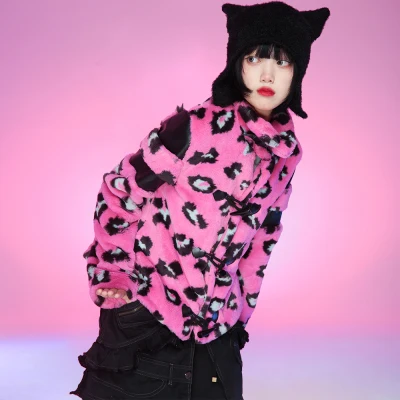 Куртка плюшевая с леопардовым принтом свободная утепленная модная Милая теплая