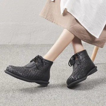 

2021 spring, summer and autumn new fashion hollow hole shoes big toe leather woven large size flat shoes