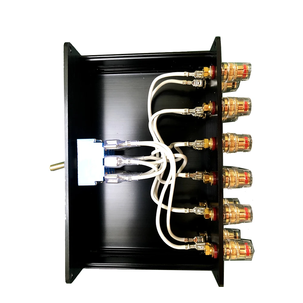 

Audio Switcher Amplifier Speaker Switch Converter 2 Input 1 Output/ 1 In 2 Out 2 Amplifiers