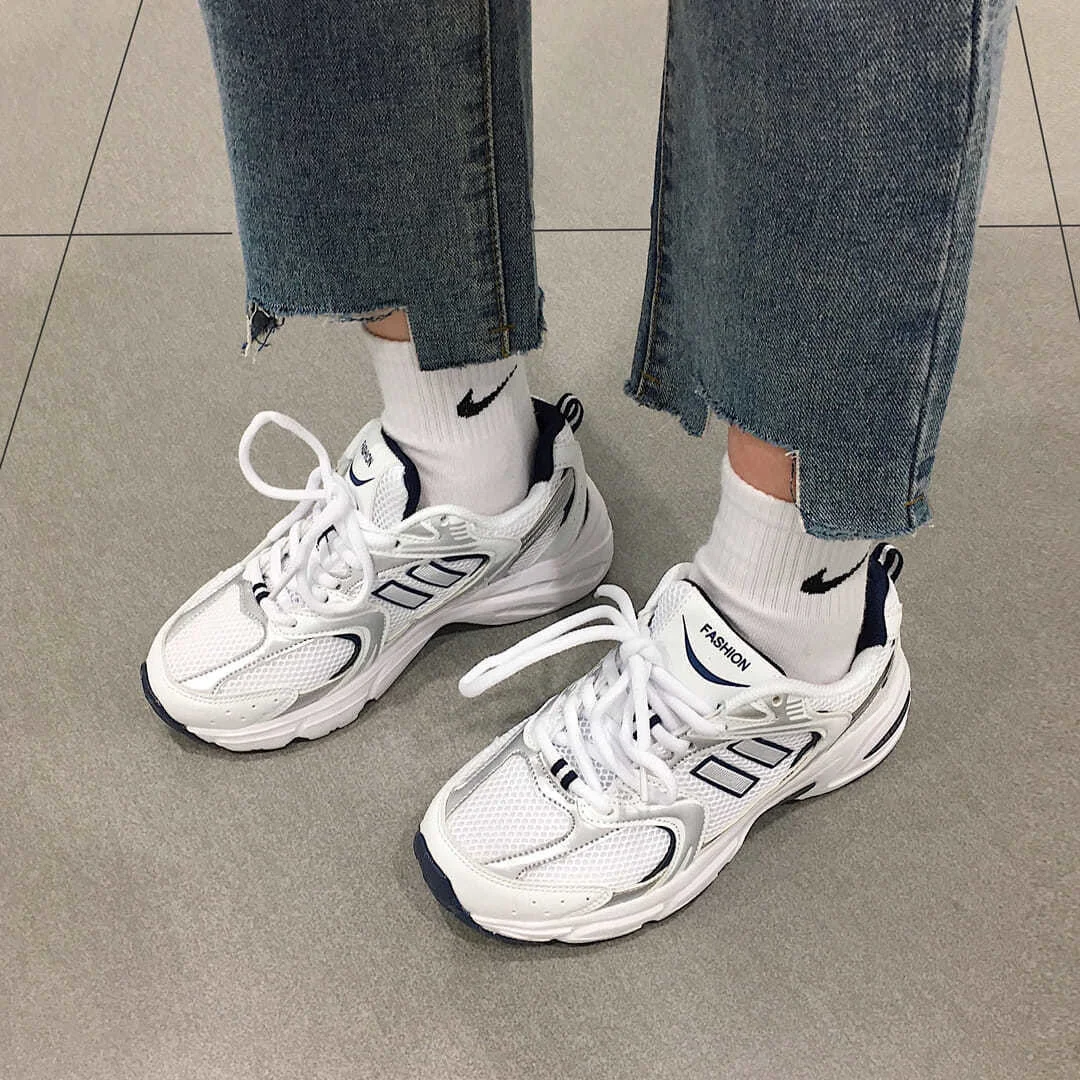 

Женские кроссовки из ПУ кожи, дышащая спортивная обувь, плоская подошва, повседневная обувь для бега