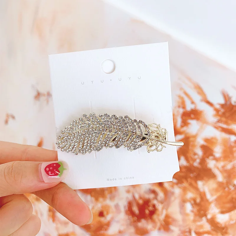 

1pc Simple Rhinestone Feather Shape Hair Clip Hair Accessories Fashion Side Clip Elegant Ladies Gifts for Hair Accessories