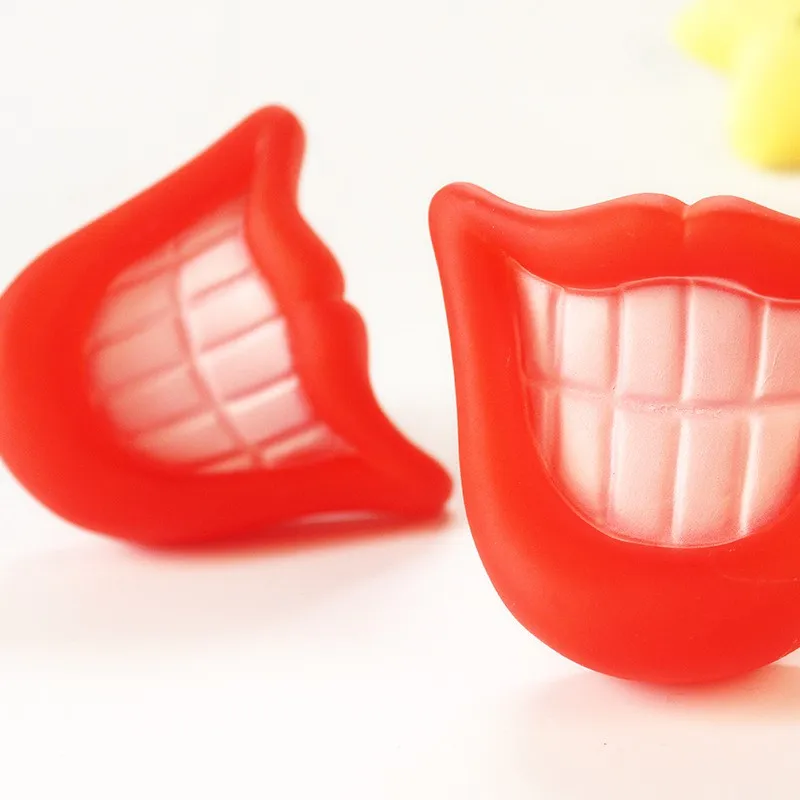 Pet Dog Toys Big Red Lip Rubber Toy with Sound Squeaker Squeaky Funny Smile Puppy Interesting Audible Gift | Дом и сад