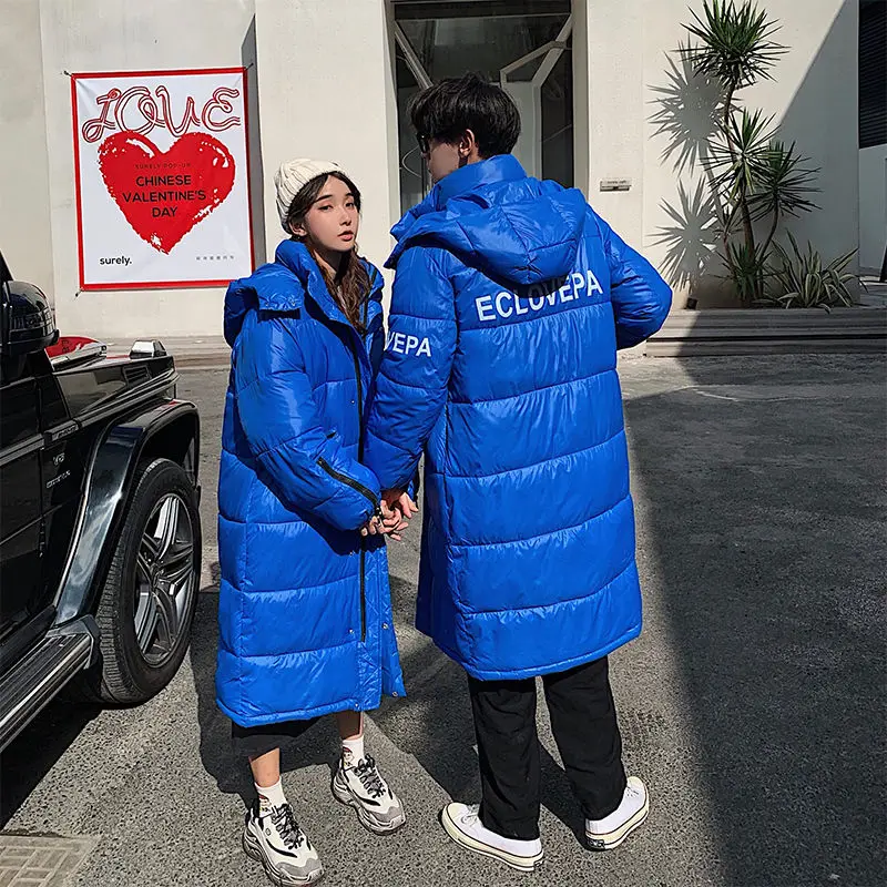 JuneLove Женское зимнее пальто с буквенным принтом желтое длинное на утином пуху