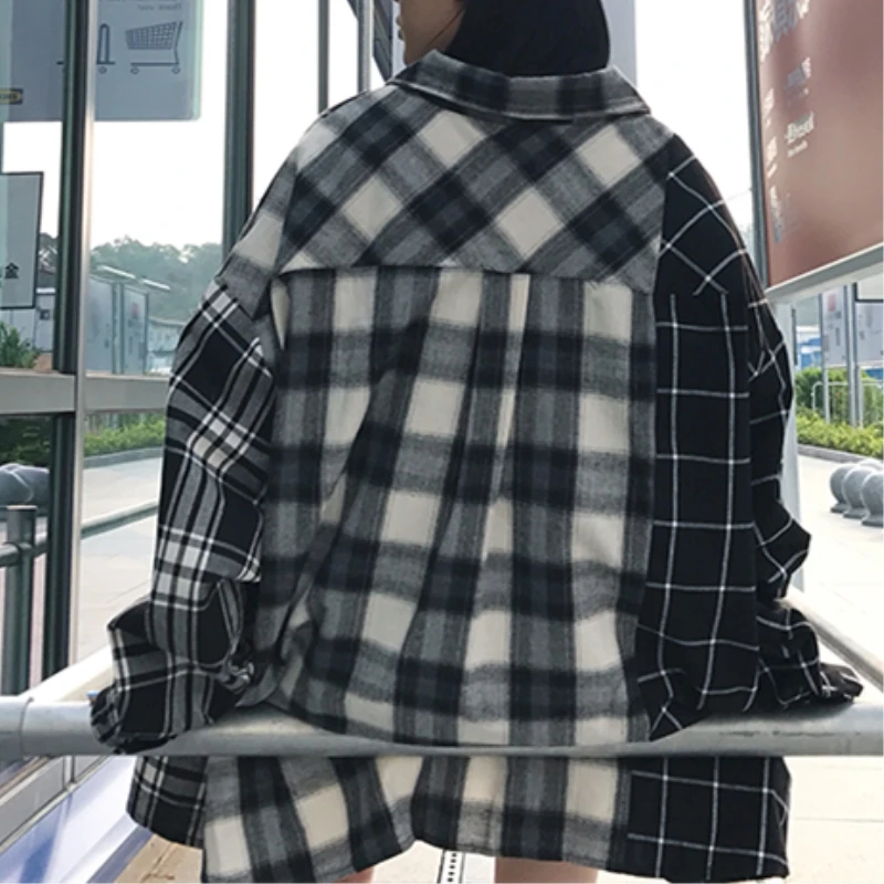 Мужская клетчатая блузка белая или черная Повседневная рубашка с длинными