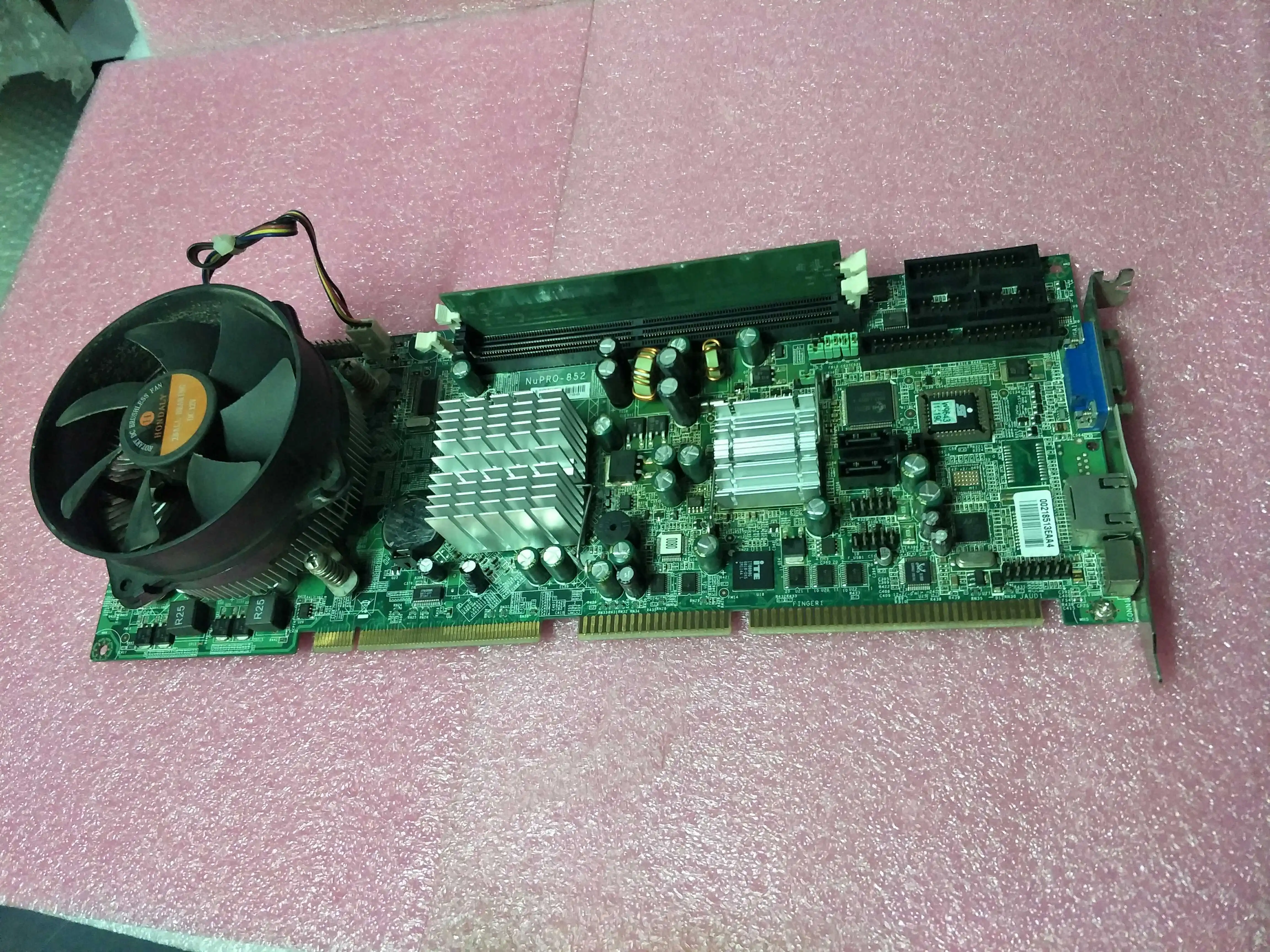 

Disassemble Ling Hua NuPRO-852 industrial personal computer mainboard send CPU memory NUPRO-852 physical picture