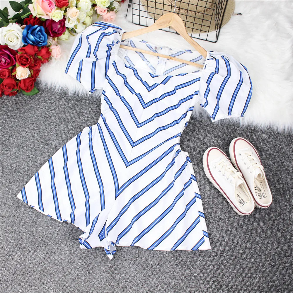 

Woman Puff Sleeve Jumpsuits Elegant Square Collar Striped Short Fashion Beach Women Playsuits Cottagecore Rompers Sexy Hollow